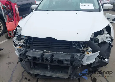 2014 Ford Focus Se z USA, uszkodzony, nr VIN 1FADP3F25EL456725